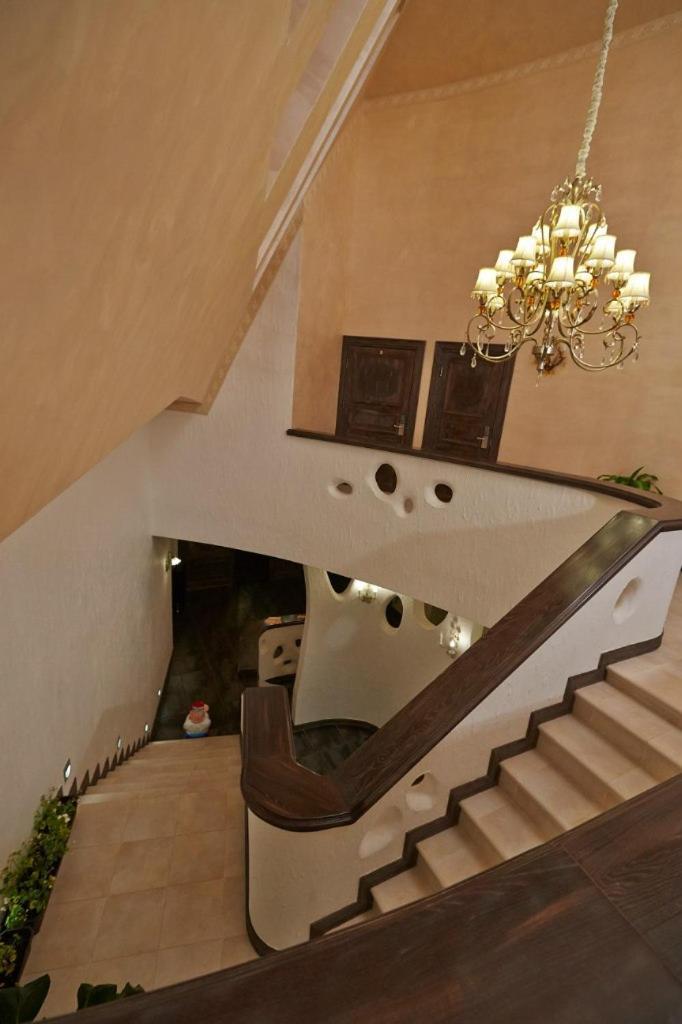 Charivna Taistra Bed & Breakfast Бровари Екстериор снимка
